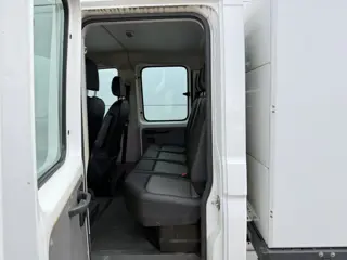 Foto 14 van Volkswagen Crafter 3.140 2.0 TDI Automaat Open Laadbak Kist Dubbele cabine 6-persoons Airco Trekhaak