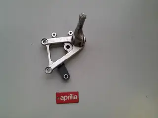 VOETSTEUN LINKS Aprilia RSV 1000 1998 - 2000