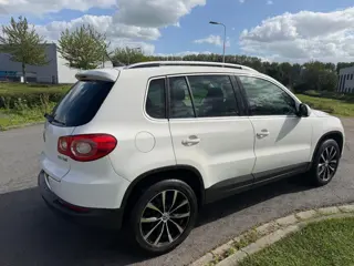 Foto 19 van Volkswagen Tiguan 2009 * 2.0 TSI Sport&Style 4Motion * Automaat * Export / Handel