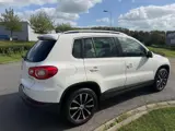 Foto 29 van Volkswagen Tiguan 2009 * 2.0 TSI Sport&Style 4Motion * Automaat * Export / Handel
