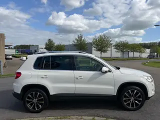 Foto 18 van Volkswagen Tiguan 2009 * 2.0 TSI Sport&Style 4Motion * Automaat * Export / Handel