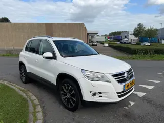 Foto 17 van Volkswagen Tiguan 2009 * 2.0 TSI Sport&Style 4Motion * Automaat * Export / Handel