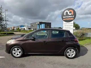 Foto 11 van Peugeot 208 2012 * 1.4 VTi Envy * APK *
