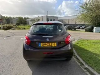 Foto 19 van Peugeot 208 2012 * 1.4 VTi Envy * APK *