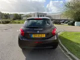 Foto 29 van Peugeot 208 2012 * 1.4 VTi Envy * APK *