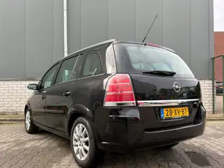 Foto 18 van Opel Zafira 1.8 Temptation-Automaat-7P-Airco