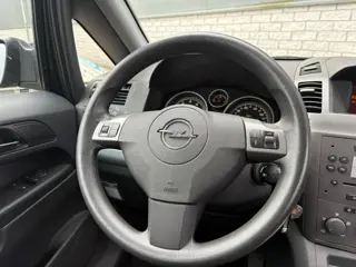 Foto 13 van Opel Zafira 1.8 Temptation-Automaat-7P-Airco