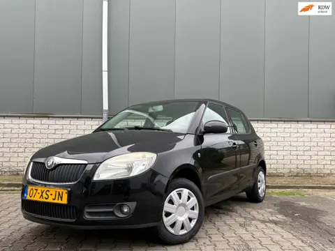 Skoda Fabia 1.4-16V Ambiente-Cruise-Clima-NWE APK