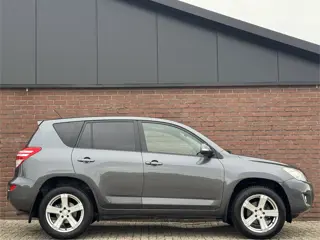 Foto 15 van Toyota RAV4 2.0 VVTI COMFORT | NAVI! | CRUISE! | TREKHAAK!