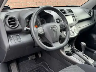Foto 13 van Toyota RAV4 2.0 VVTI COMFORT | NAVI! | CRUISE! | TREKHAAK!