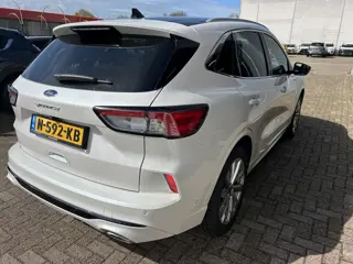 Foto 17 van Ford Kuga 2.5 PHEV Vignale Vol leer|Panoramadak| incl afleveringsbeurt