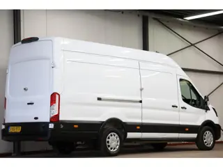 Foto 15 van Ford E-Transit 350 L4H3 Trend 68 kWh CAMERA NAVI