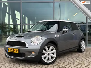 Foto 11 van Mini 3-Deurs 1.6 Cooper S | Leer | Stoelverwarming | Xenon!