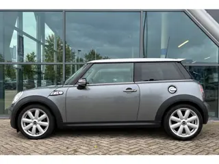 Foto 19 van Mini 3-Deurs 1.6 Cooper S | Leer | Stoelverwarming | Xenon!