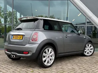 Foto 18 van Mini 3-Deurs 1.6 Cooper S | Leer | Stoelverwarming | Xenon!