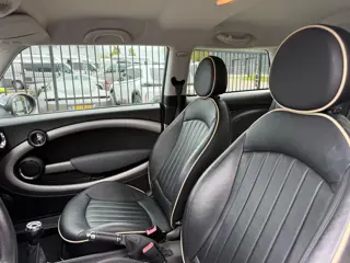 Foto 15 van Mini 3-Deurs 1.6 Cooper S | Leer | Stoelverwarming | Xenon!