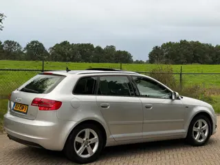 Foto 18 van Audi A3 Sportback 1.2 TFSI Attraction RIJDGOED/PANO/XENON/APK