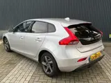 Foto 23 van Volvo V40 1.6 D2 R Design|AUT Cruise Airco Navi BT