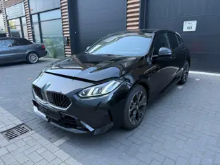 Foto 11 van BMW 1-serie 120 M Sport Design Edition 2025 BOMVOL Opties - Duits Schadevoertuig
