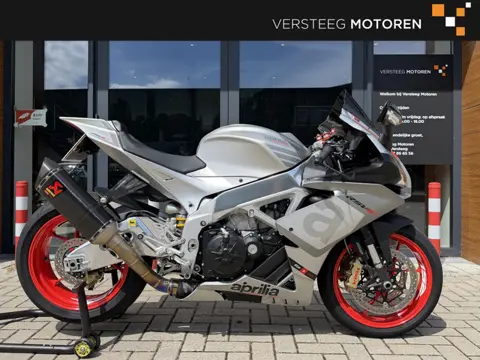 Aprilia RSV4 Akrapovic Carbon