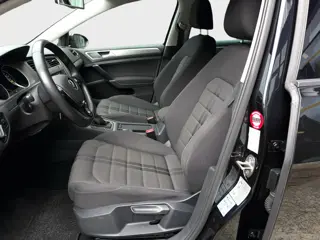Foto 13 van Volkswagen Golf Variant 1.0 TSI Comfortline 116 Pk Automaat Airco Navi Pdc Nap