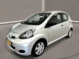 Foto 20 van Toyota Aygo 1.0-12V Access 68 Pk 5 deurs Airco 157 dkm Nap 2e Eig.