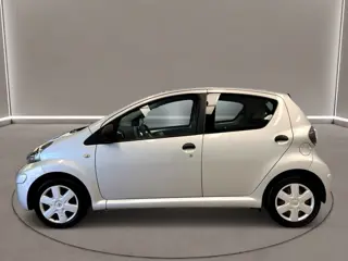 Foto 18 van Toyota Aygo 1.0-12V Access 68 Pk 5 deurs Airco 157 dkm Nap 2e Eig.