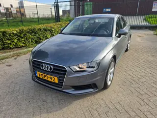 Foto 14 van Audi A3 Limousine 1.4 TFSI Attraction Pro Line TOP STAAT!