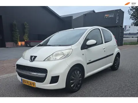 Peugeot 107 1.0-12V Millesim 200 AIRCO 5 DEUR