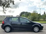 Foto 21 van Volkswagen Golf 1.6 FSI Comfortline 5-Drs Automaat ECC Navi Cruise LMV 15" Leder Sportstoelen Schuif