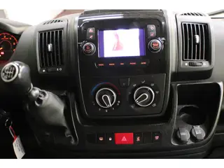 Foto 17 van Peugeot Boxer 2.2 BlueHDi L4H2 AIRCO CRUISE CONTOL EURO 6