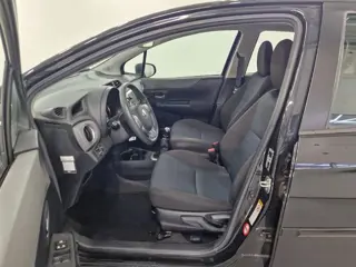 Foto 15 van Toyota Yaris 1.3 VVT-i Aspiration 2e Eig. 26.200 km +NAP NL-auto