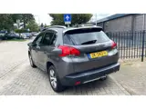 Foto 29 van Peugeot 2008 1.2 PureTech Allure-Navi-Leder-Panoram-Trekhaak