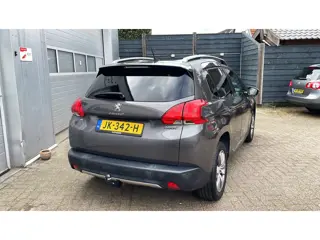 Foto 18 van Peugeot 2008 1.2 PureTech Allure-Navi-Leder-Panoram-Trekhaak
