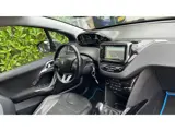Foto 23 van Peugeot 2008 1.2 PureTech Allure-Navi-Leder-Panoram-Trekhaak
