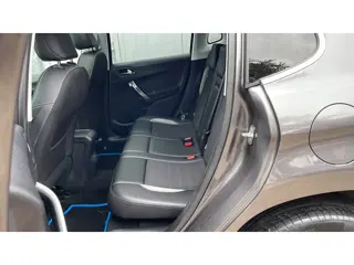 Foto 12 van Peugeot 2008 1.2 PureTech Allure-Navi-Leder-Panoram-Trekhaak