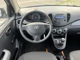 Foto 28 van Hyundai I10 1.1 Pure 5-Drs Stuurbekrachtiging Audio-CD/MP3 LMV 15" Colorpakket ABS Multimedia Dealer
