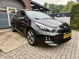 Foto 19 van Kia Cee'd Sportswagon 1.0 T-GDi GT-Line I CLIMA I CRUISE I CAMERA I NAVI I BLUETOOTH I