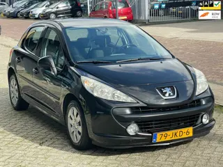 Peugeot 207 1.4 VTi Look Airco Stuurbekr Cruise Trekhaak Nap!