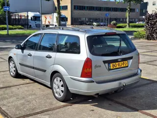 Foto 19 van Ford Focus Wagon €650,- TEKST GOED LEZEN !!!!!