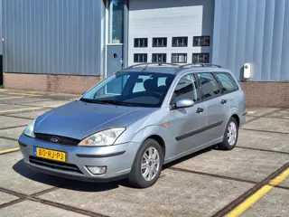 Foto 15 van Ford Focus Wagon €650,- TEKST GOED LEZEN !!!!!