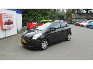 Foto 20 van Toyota Yaris 1.3 VVTi Sol MMT