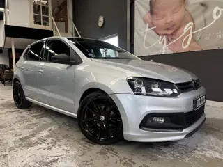 Foto 12 van Volkswagen Polo 1.4-16V Highline, automaat, parkeersens, stoelverw,