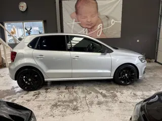 Foto 14 van Volkswagen Polo 1.4-16V Highline, automaat, parkeersens, stoelverw,