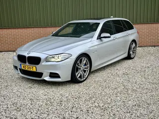 BMW 5-serie Touring M550xd- Panorama- Full options