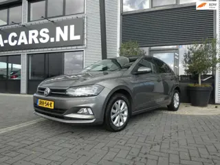 Foto 11 van Volkswagen POLO 1.6 TDI Highline AUTOMAAT|STOELVERWARMING|LM VELGEN 15 INCH|AIRCO