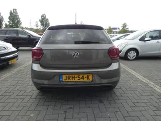 Foto 20 van Volkswagen POLO 1.6 TDI Highline AUTOMAAT|STOELVERWARMING|LM VELGEN 15 INCH|AIRCO