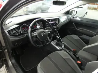 Foto 19 van Volkswagen POLO 1.6 TDI Highline AUTOMAAT|STOELVERWARMING|LM VELGEN 15 INCH|AIRCO