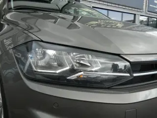 Foto 12 van Volkswagen POLO 1.6 TDI Highline AUTOMAAT|STOELVERWARMING|LM VELGEN 15 INCH|AIRCO