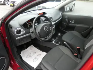Foto 19 van Renault CLIO 1.2 TCE Dynamique S| AIRCO|